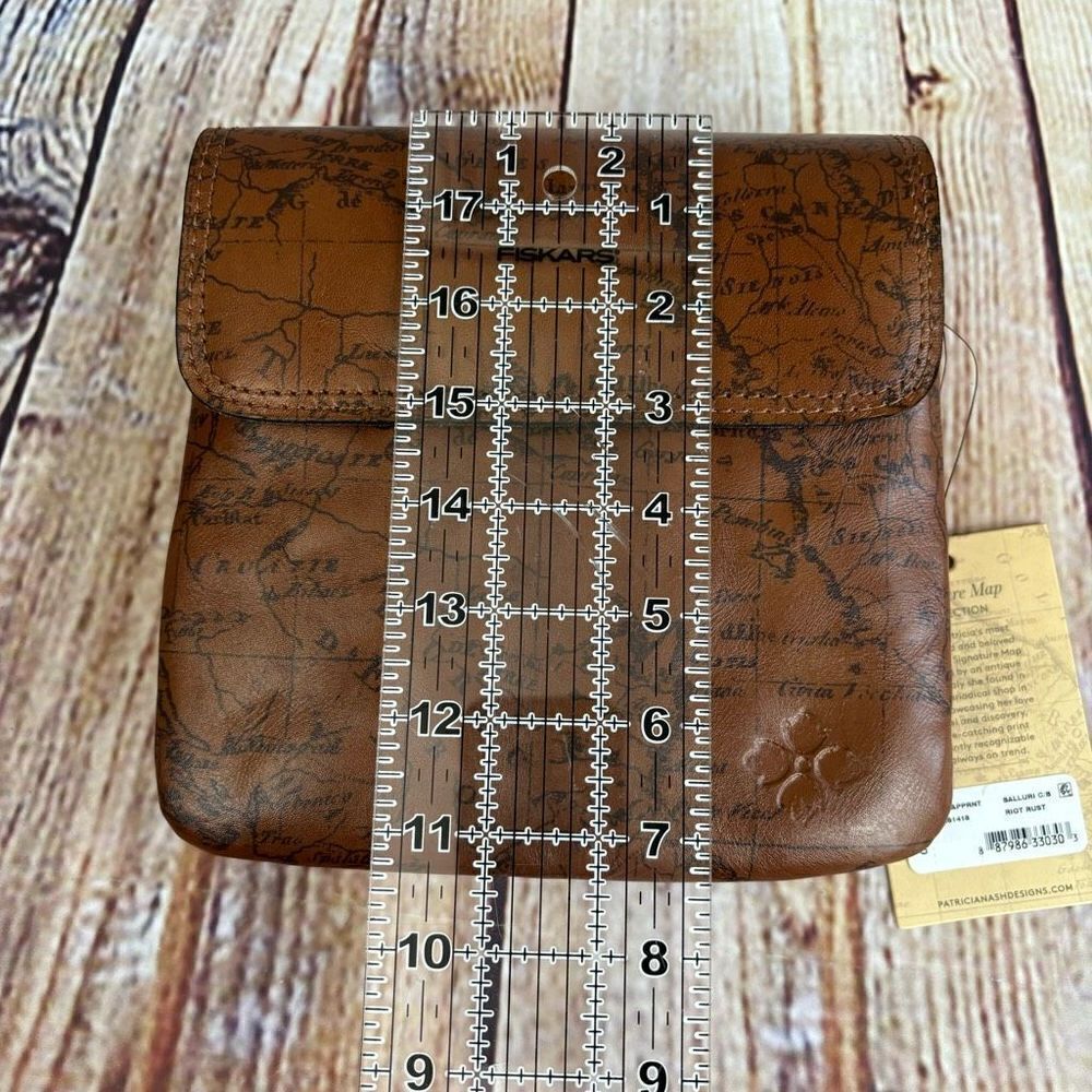 Patricia Nash Sigmaprint Balluri Riot Rust Crossbody Map Purse Bag NWT Adjust - Picture 7 of 8